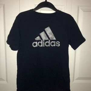 Adidas short sleeve camo logo